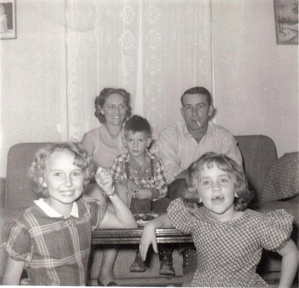 551301_10200906160758793_1288912617_n